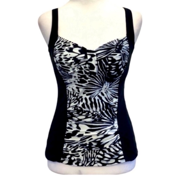 croft & barrow Other - Croft & Barrow Bathing Suit Tankini Top